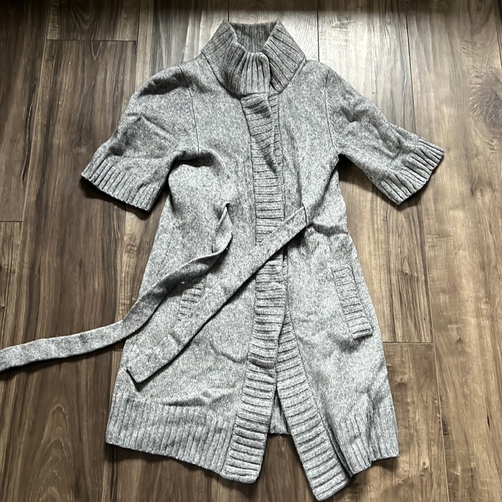 Banana Republic sweater coat in soft grey with snap front and removable belt